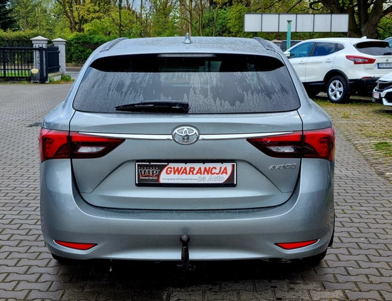 Toyota Avensis cena 59900 przebieg: 161000, rok produkcji 2016 z Wleń małe 232